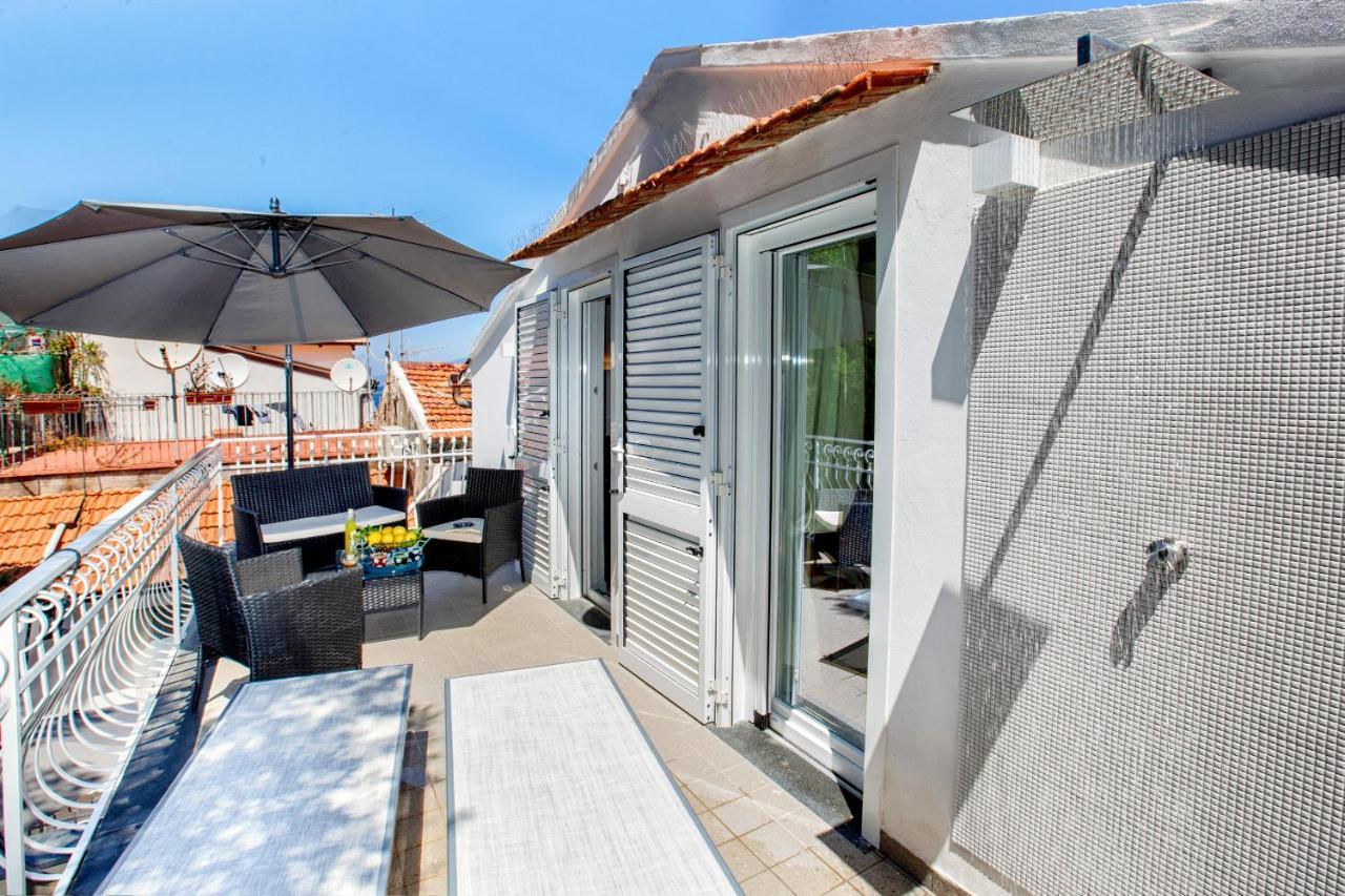Estate4Home - Leucosia Sorrento Exterior photo