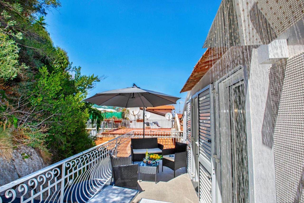 Estate4Home - Leucosia Sorrento Exterior photo